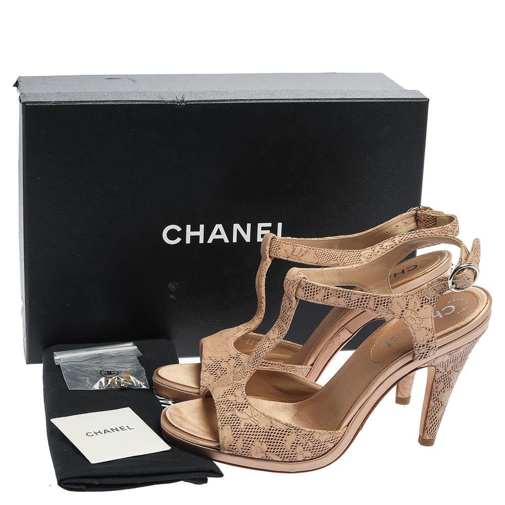 Chanel Beige Laser Cut Floral Leather CC T-Strap Slingback Sandals Size 39.5 4