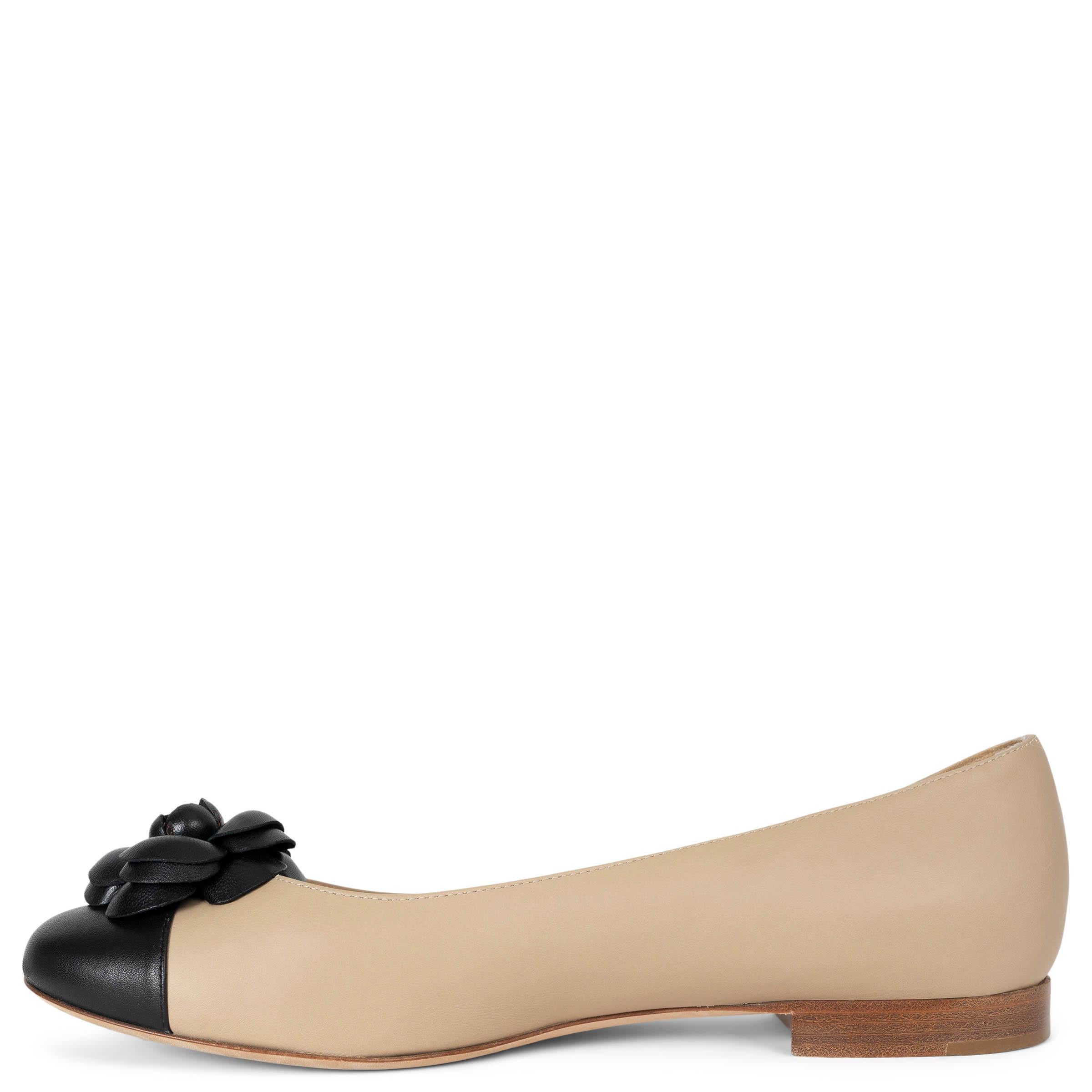 Beige CHANEL beige leather 14C SINGAPORE CAMELLIA Ballet Flats Shoes 39.5