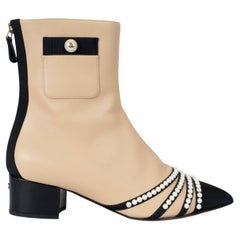 CHANEL 16A ROME PEARL POCKET Bottines en cuir beige 2016 39 fit 38,5