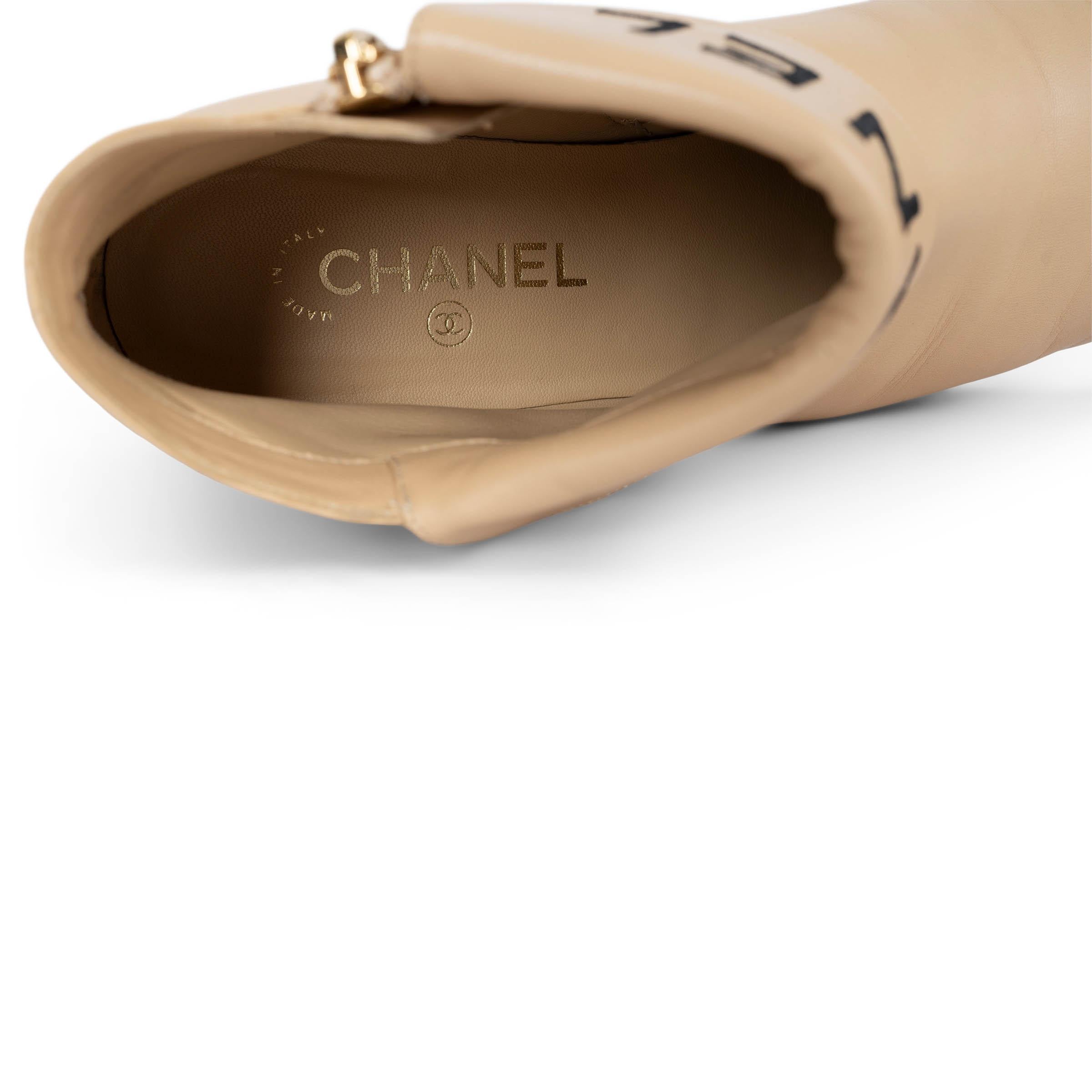 CHANEL beige leather 2019 19B LOGO FLAT Ankle Boots Shoes 39 For Sale 2