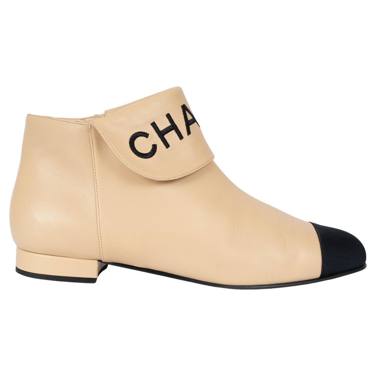Chanel Beige Leather 2019 19b Logo Flat Ankle Boots Shoes 39 Chanel Beige Leather 2019 19b Logo Flat Ankle Boots Shoes 39