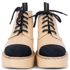 CHANEL beige Leder 2021 21P CHAIN TRIM PLATFORM Stiefeletten Schuhe 39