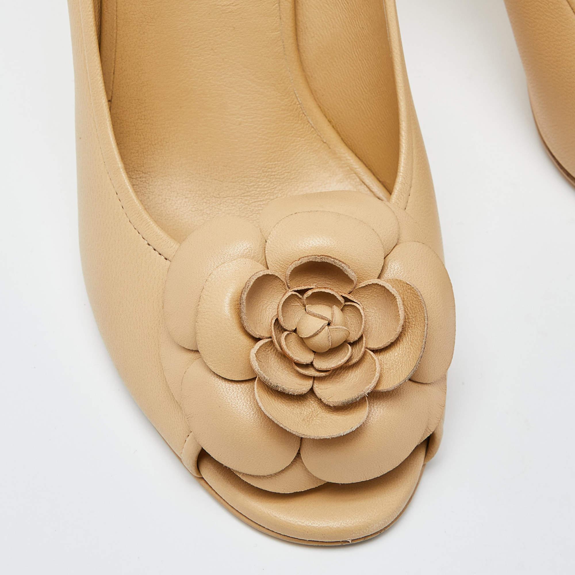 Women's Chanel Beige Leather CC Camellia Peep Toe Pumps Size 39