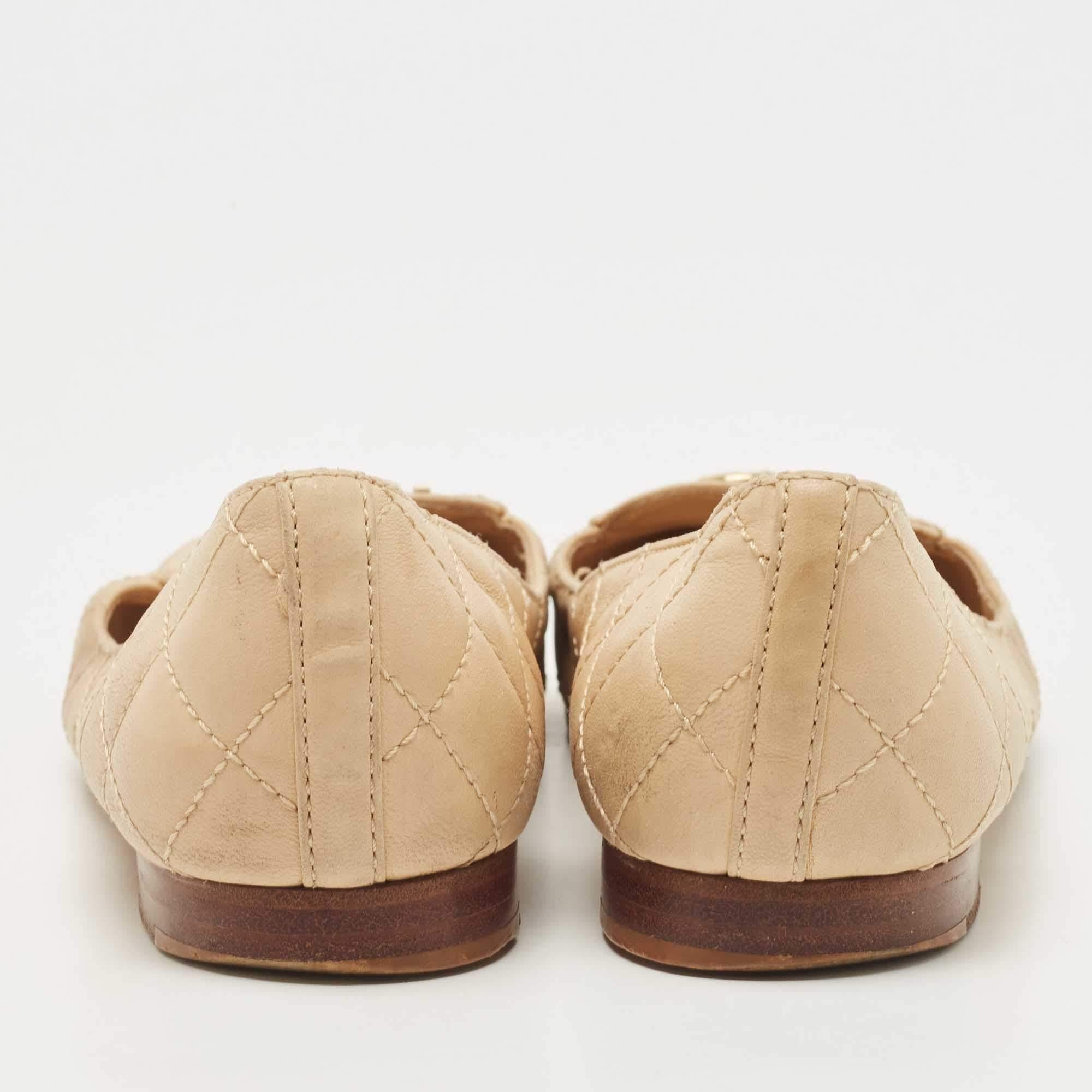 Chanel Beige Leather CC Logo Ballet Flats Size 36 1