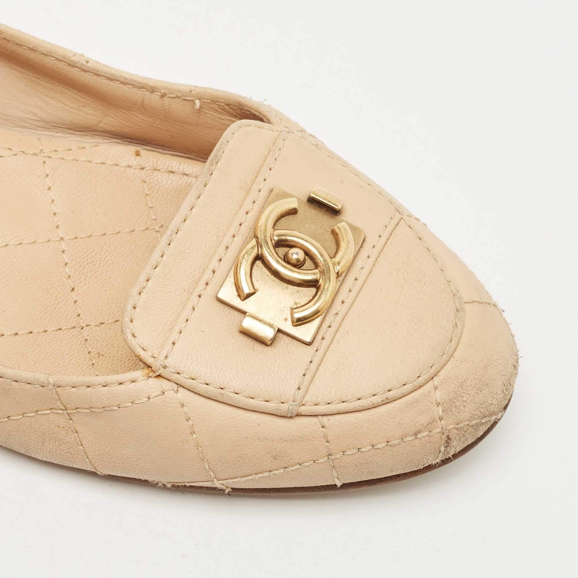 Chanel Beige Leather CC Logo Ballet Flats Size 36 3