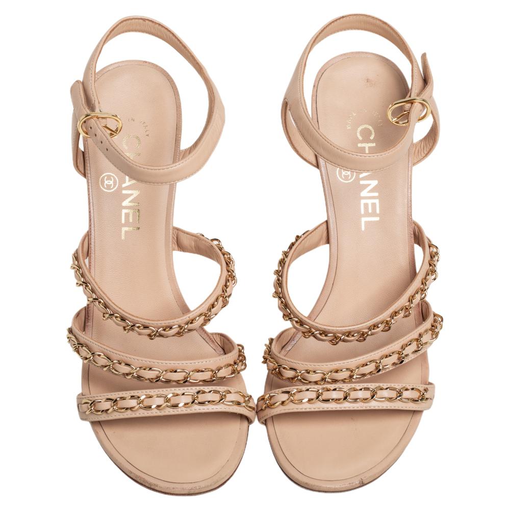 Chanel Beige Leder Kette Detail Knöchelriemen Sandalen Größe 38 4