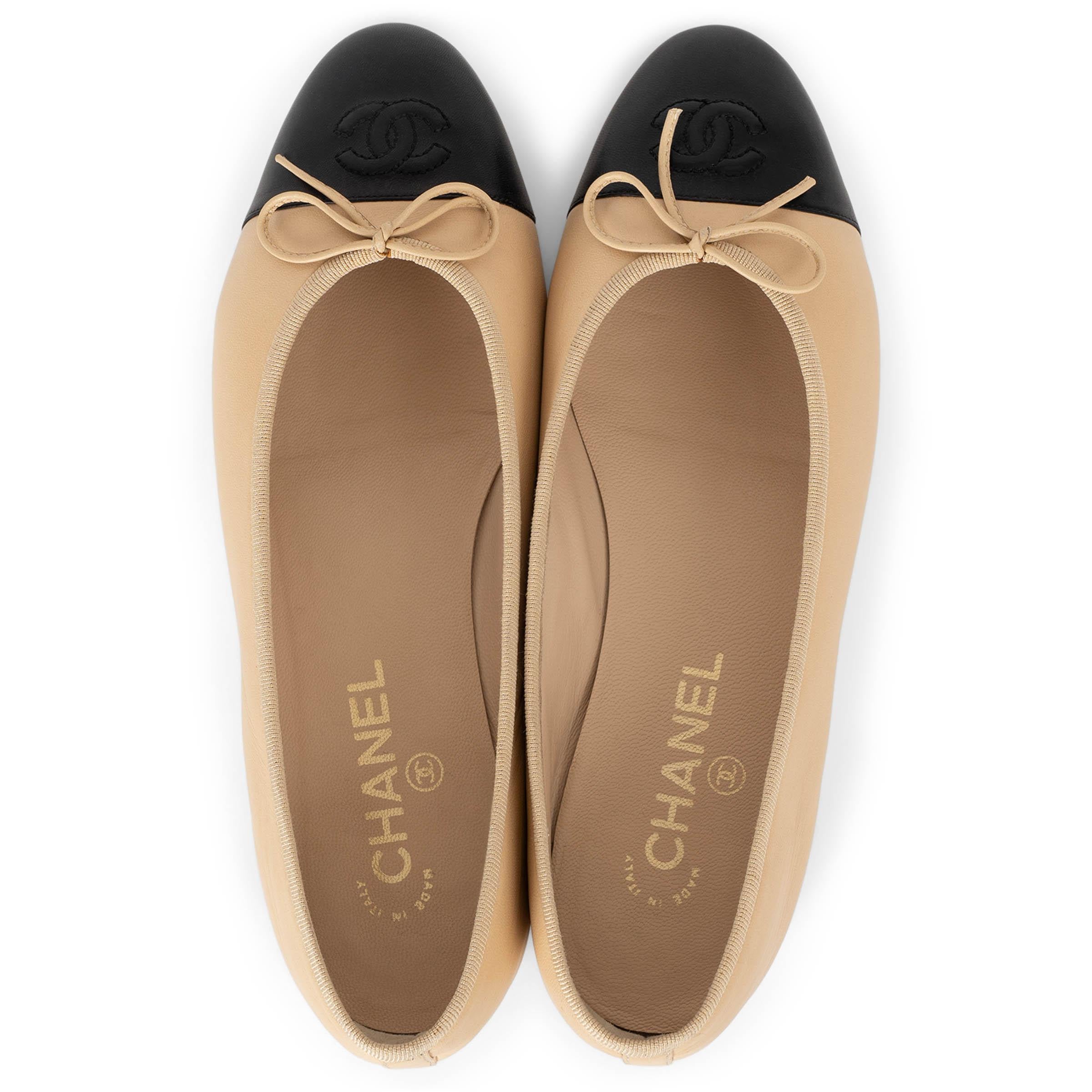 Donna Chanel Ballerine CLASSIC in pelle beige Scarpe 39 vestibilità 38,5 in vendita