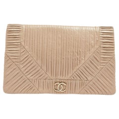 Used Chanel Beige Leather Coco Pleats Flap Clutch