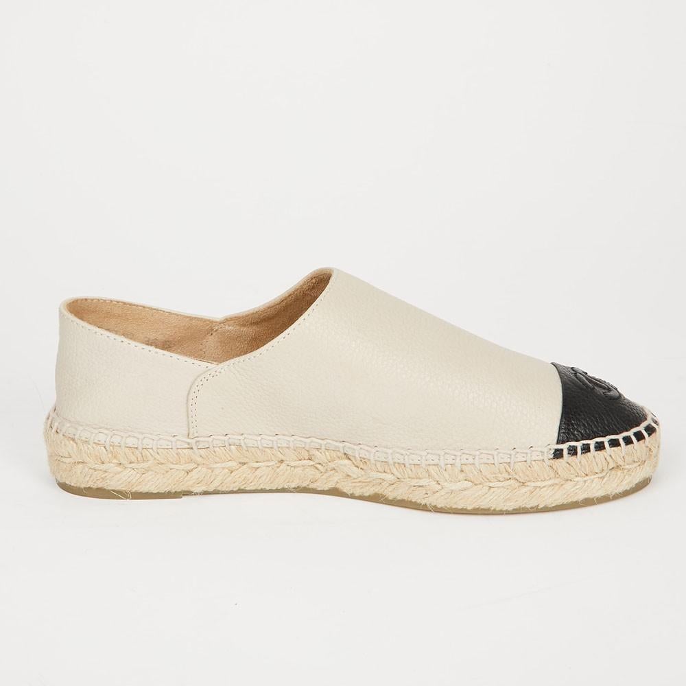 Women's Chanel Beige Leather Espadrilles T36 