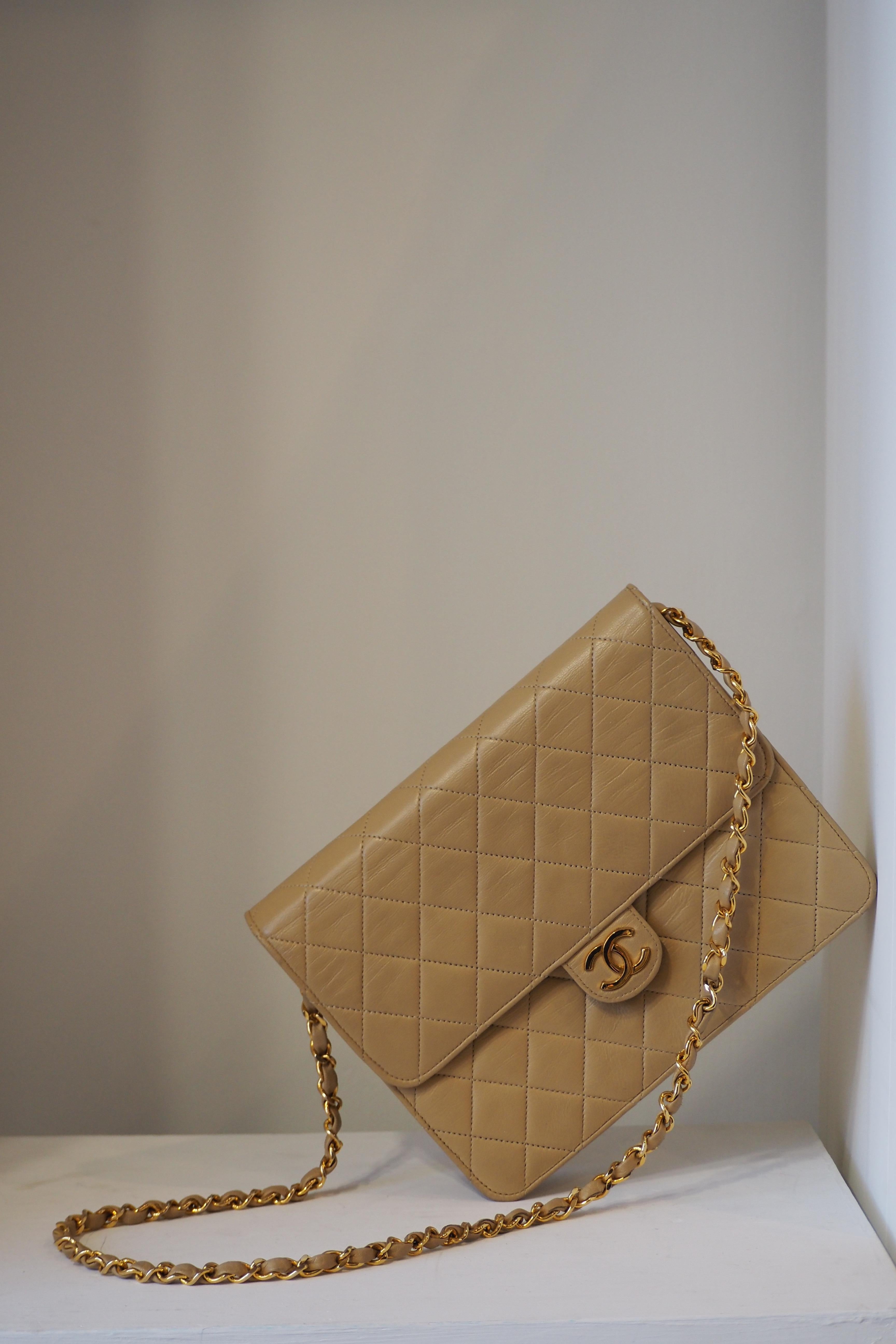 Chanel beige leather gold hardware shoulder handle bag 6