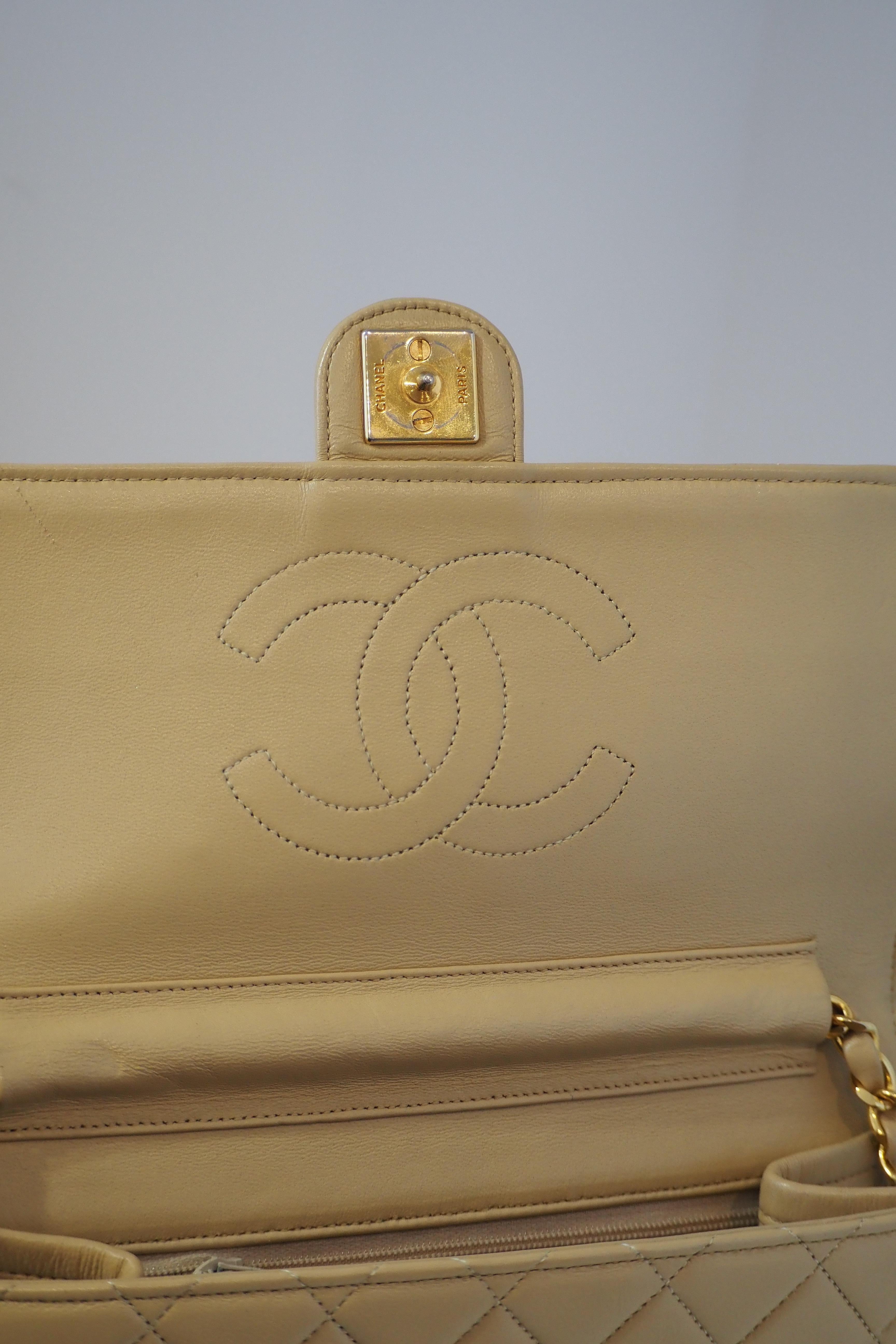 Chanel beige leather gold hardware shoulder handle bag 11