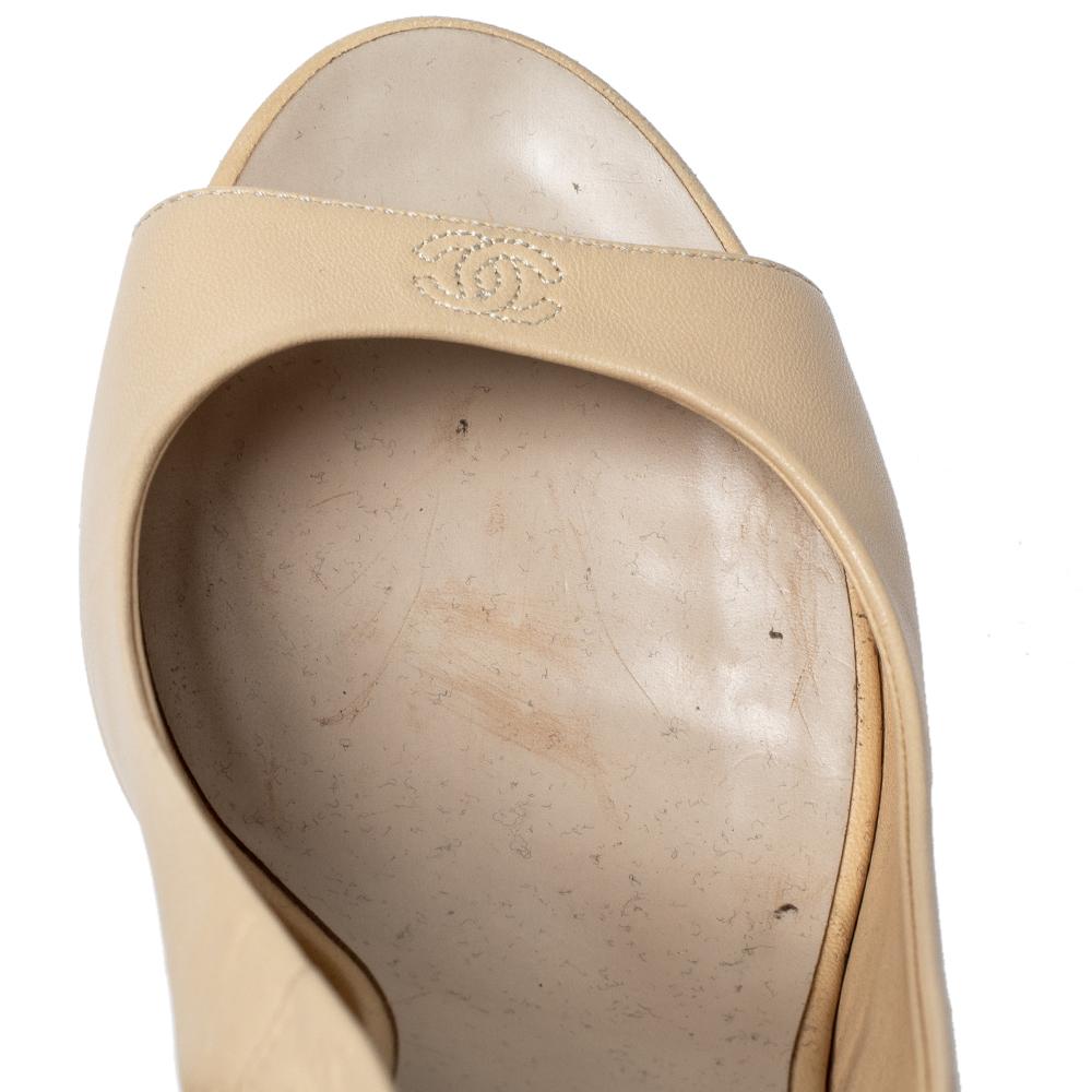 Chanel Beige Leather Open Toe Platform CC Slingback Sandals Size 38 3