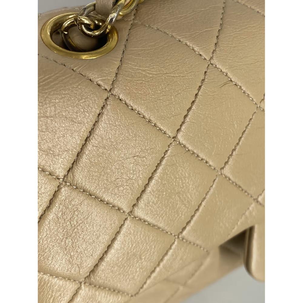 Chanel Beige leather timeless shoulder bag In Excellent Condition For Sale In Capri, IT
