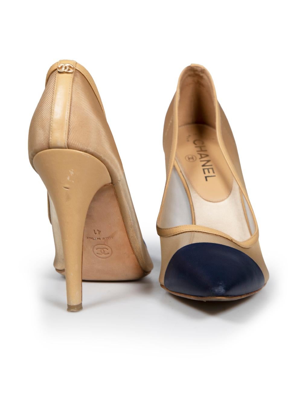 Chanel Beige Mesh Leather Cap-Toe Pumps Size IT 41 In Good Condition For Sale In London, GB