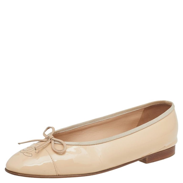 Chanel - Authenticated Ballet Flats - Leather Beige Plain for Women, Very Good Condition