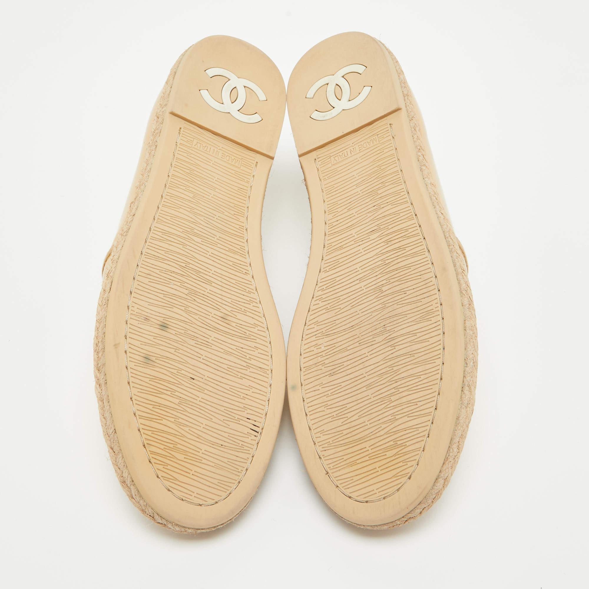 Chanel Beige Patent Leather CC Espadrille Loafers Size 36.5 4