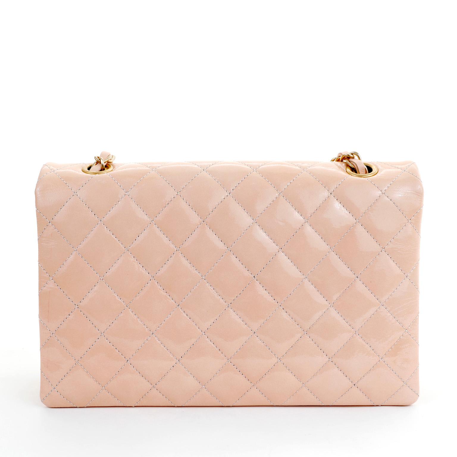Chanel Beige Patent Leather Envelope Flap Bag In Good Condition In Palm Beach, FL