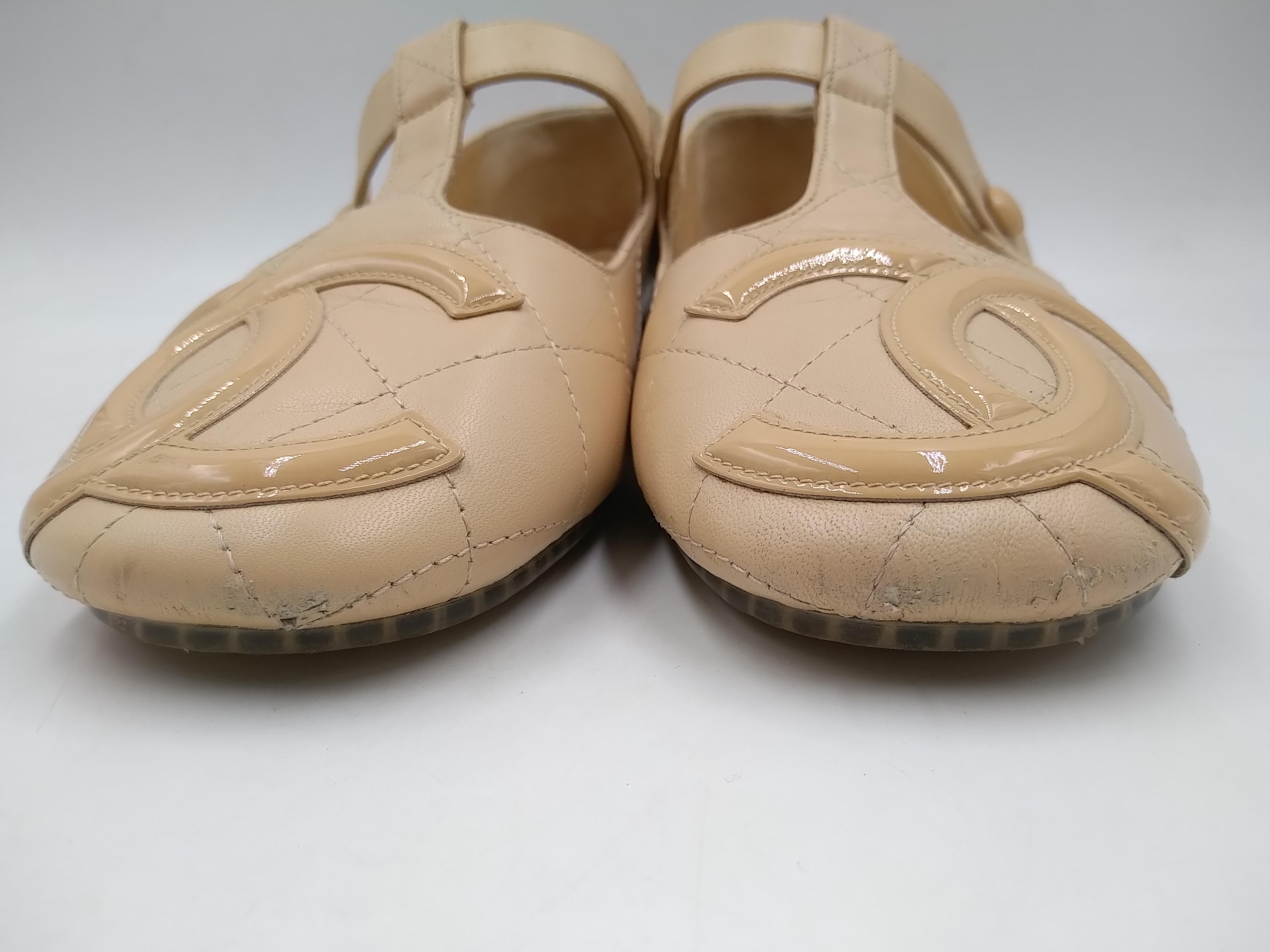 Chanel Beige Quilted Cambon Leather CC Mary-Jane Flats, Size EU 38/ 7.5 In Good Condition In Lugano, Ticino