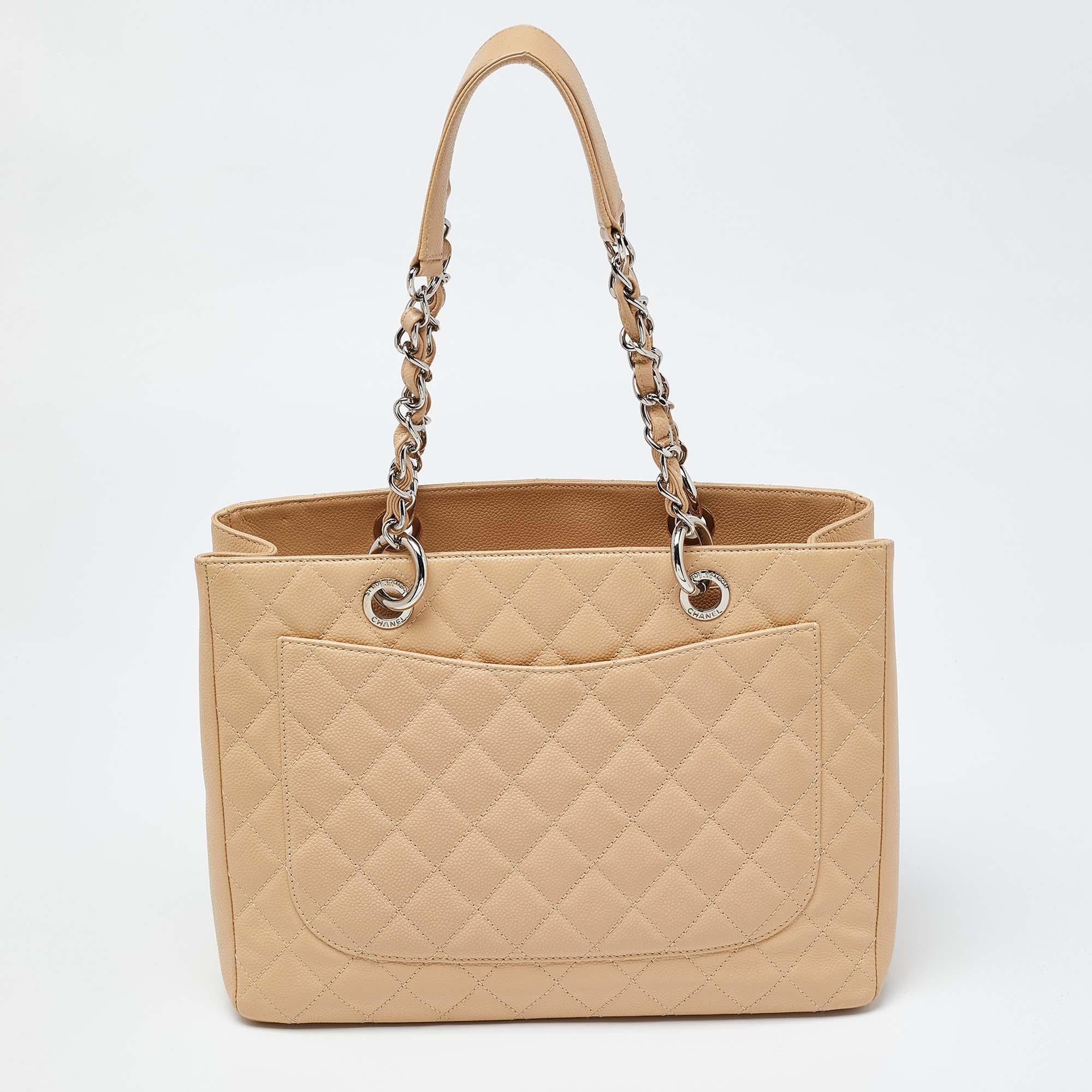 Chanel Beige Quilted Caviar Leather Grand Shopper Tote In Good Condition In Dubai, Al Qouz 2