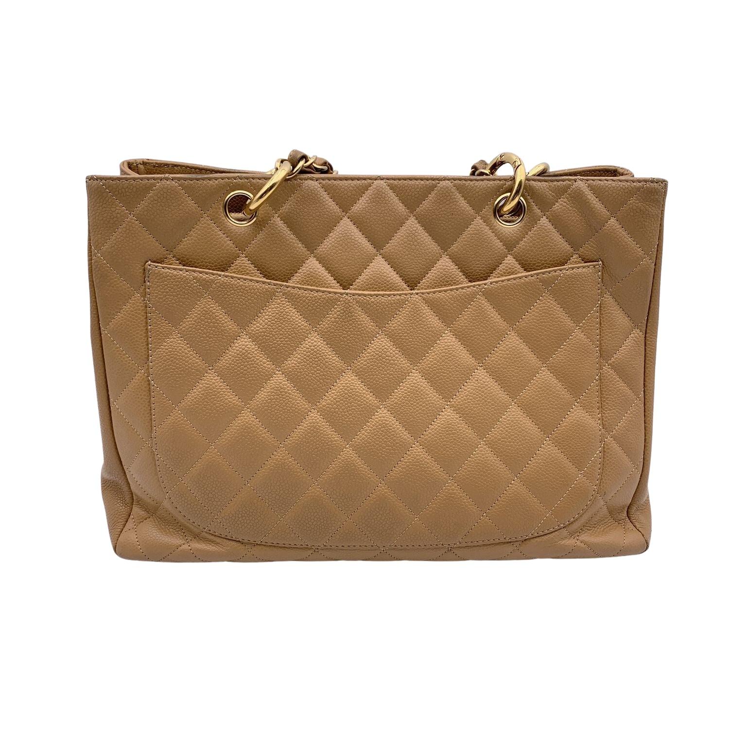 Chanel Beige Quilted Caviar Leather GST Grand Shopping Tote Bag In Excellent Condition For Sale In Rome, Rome