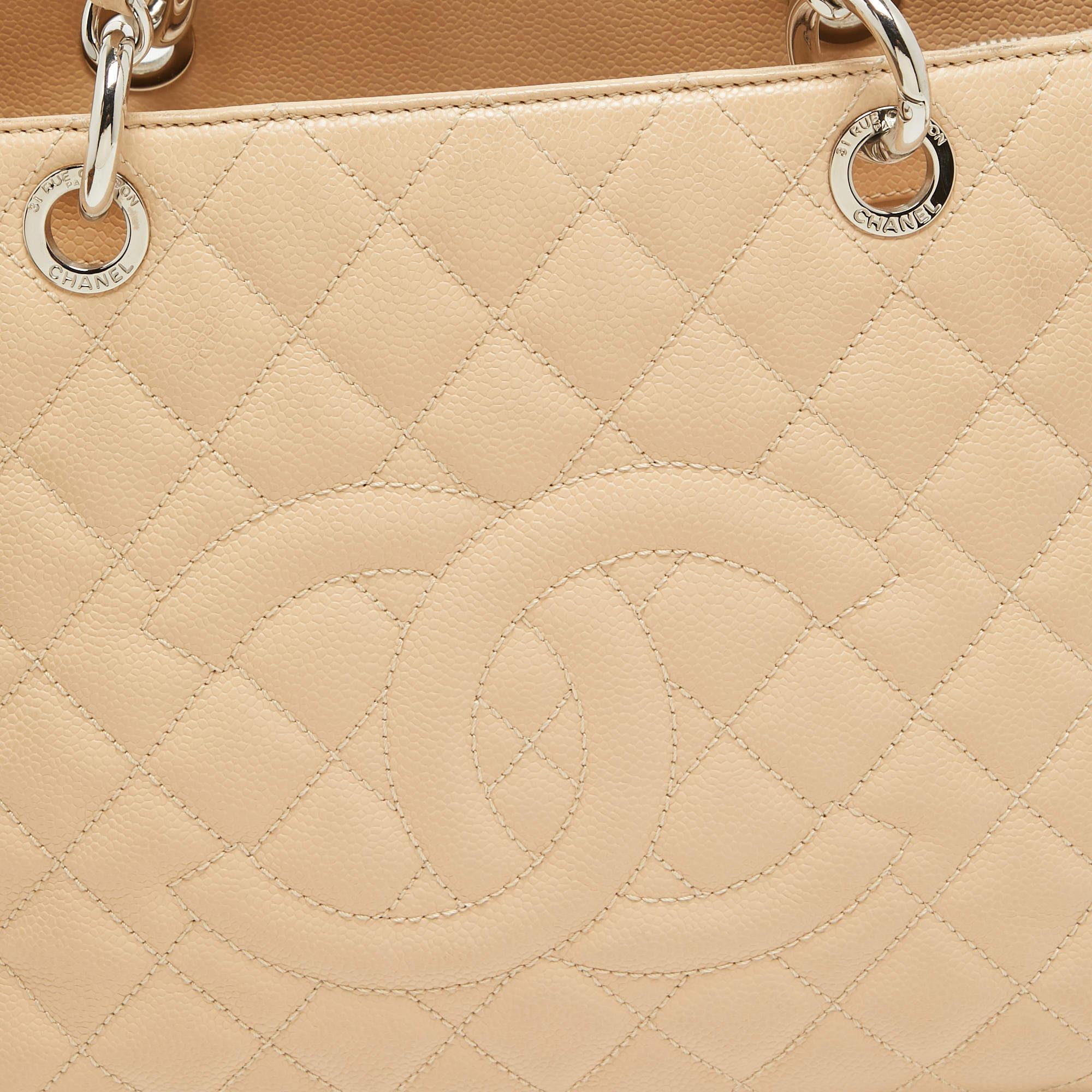 Chanel Beige Quilted Caviar Leather GST Shopper Tote For Sale 1