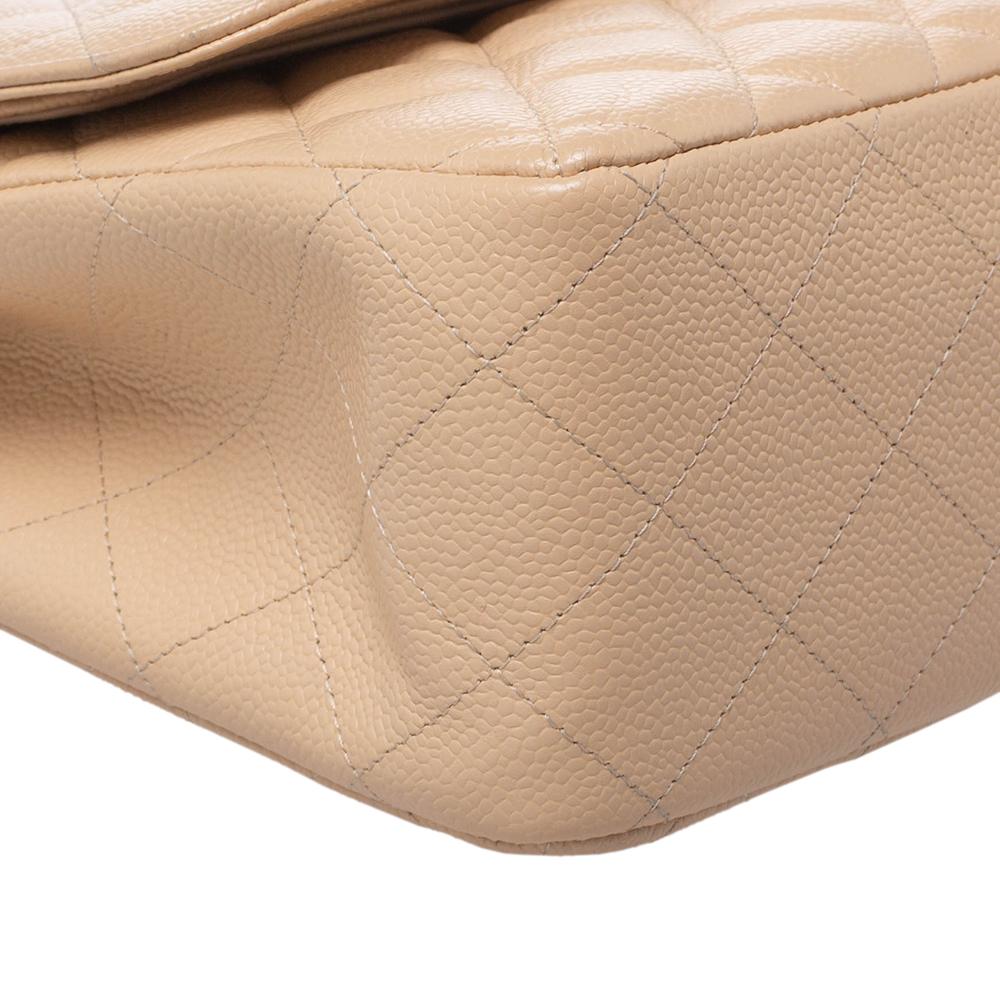 Chanel Beige Quilted Caviar Leather Jumbo Classic Double Flap Bag In Good Condition In Dubai, Al Qouz 2