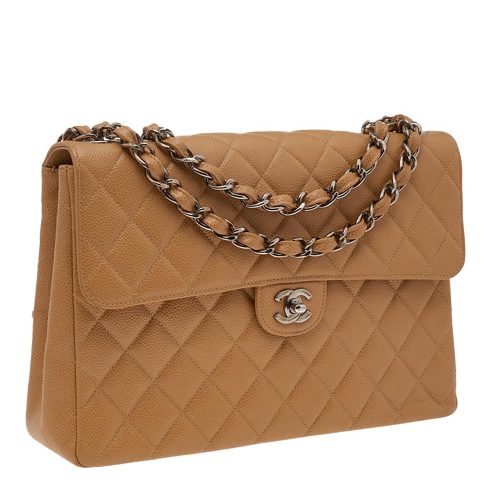 Chanel Beige Quilted Caviar Leather Jumbo Vintage Classic Single Flap Bag In Good Condition In Dubai, Al Qouz 2