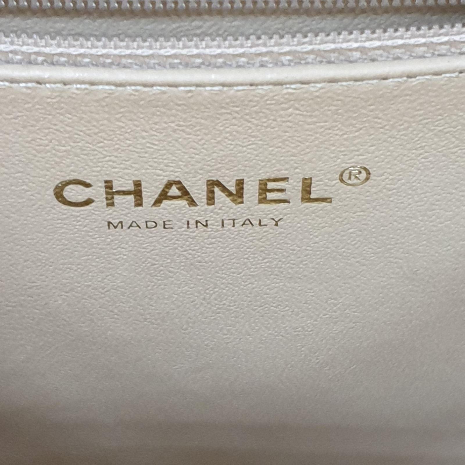 Chanel Beige Quilted Caviar Leather Medium CC Filigree Vanity Case Bag 1