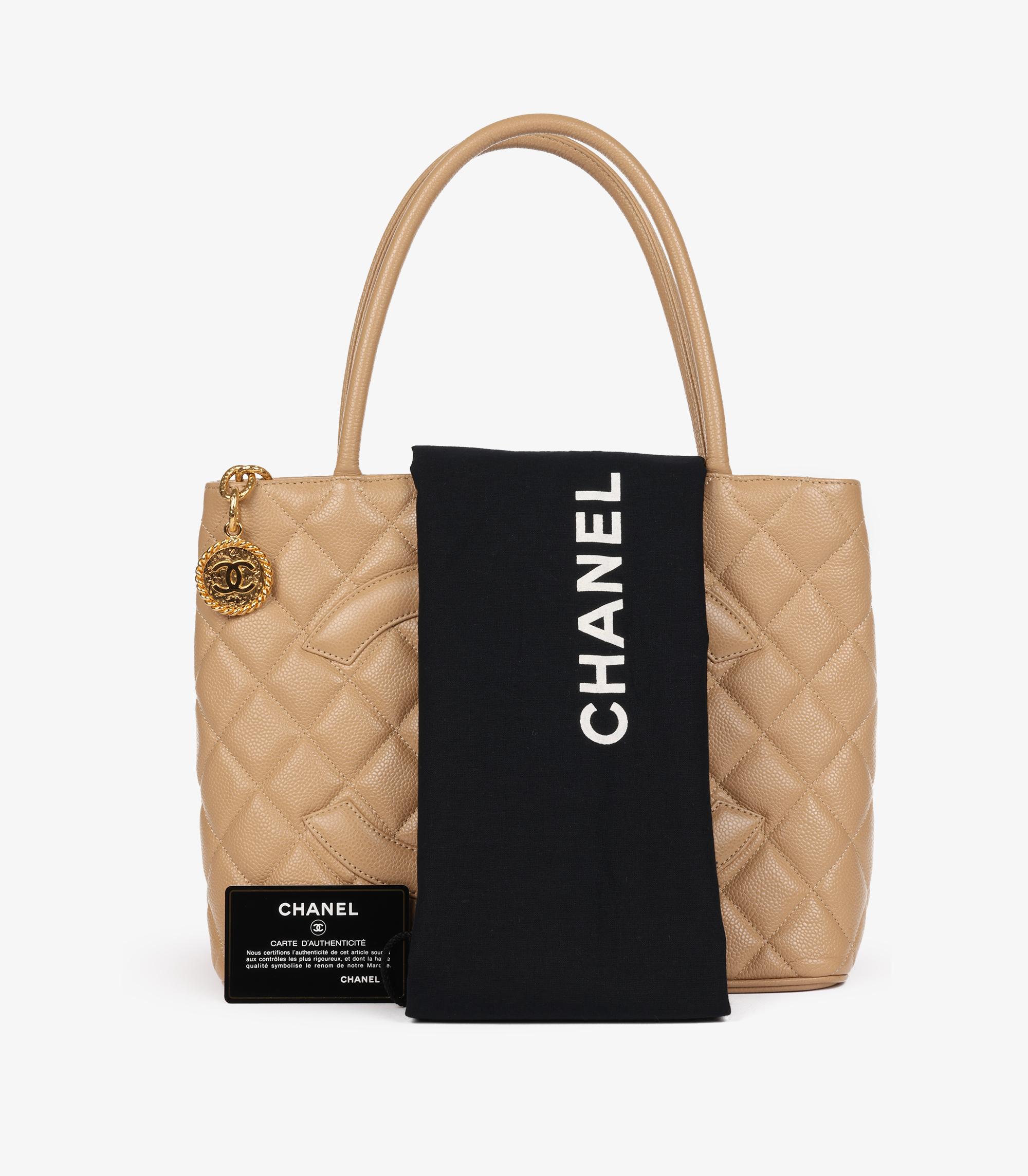 Chanel Beige Gesteppte Kaviar Leder Vintage Medaillon Tote im Angebot 6