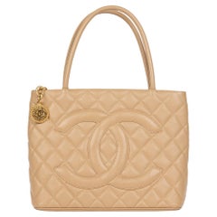 Chanel Beige Gesteppte Kaviar Leder Vintage Medaillon Tote