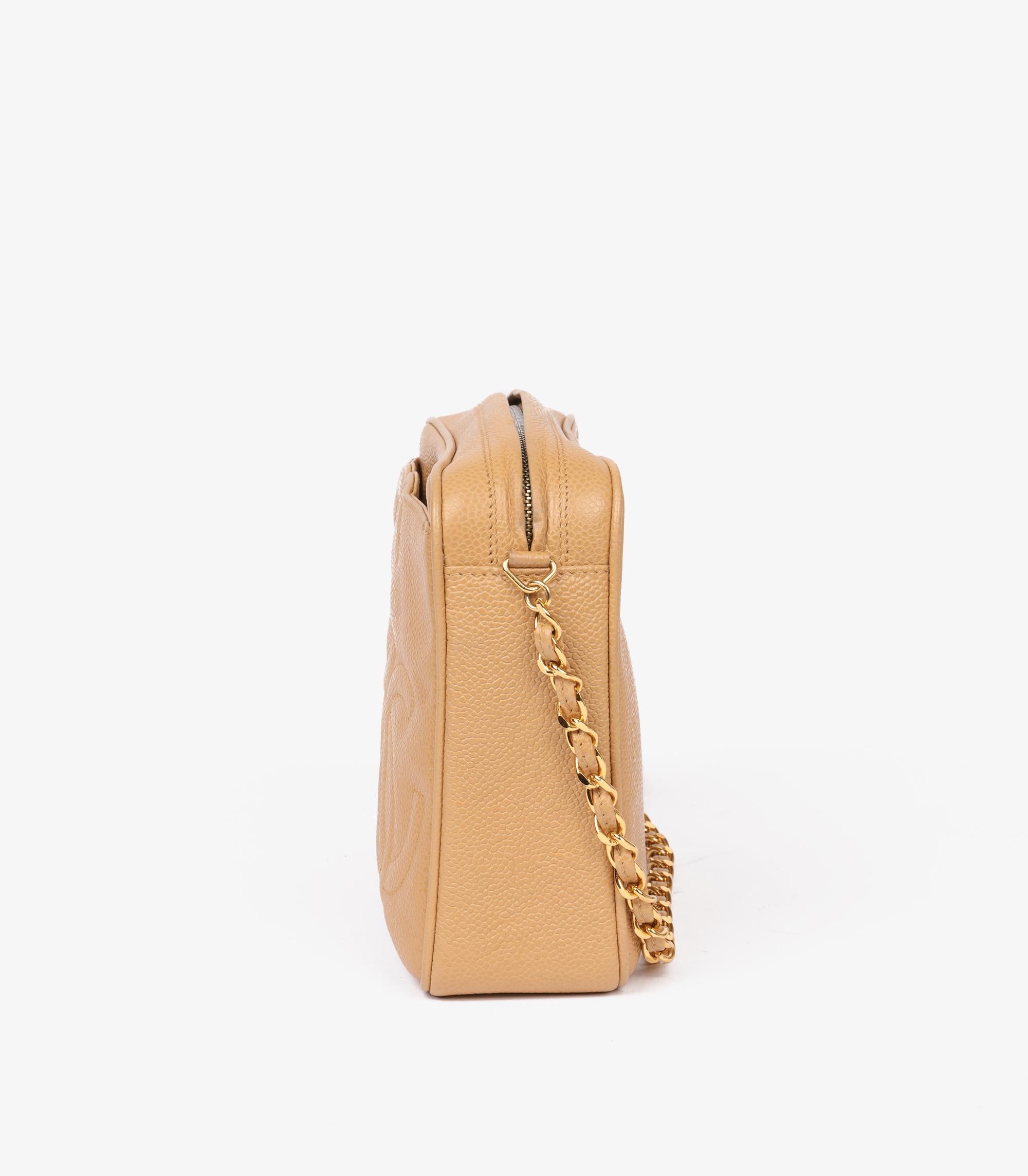 Chanel Beige Quilted Caviar Leather Vintage Small Triple Logo Camera Bag en venta 1