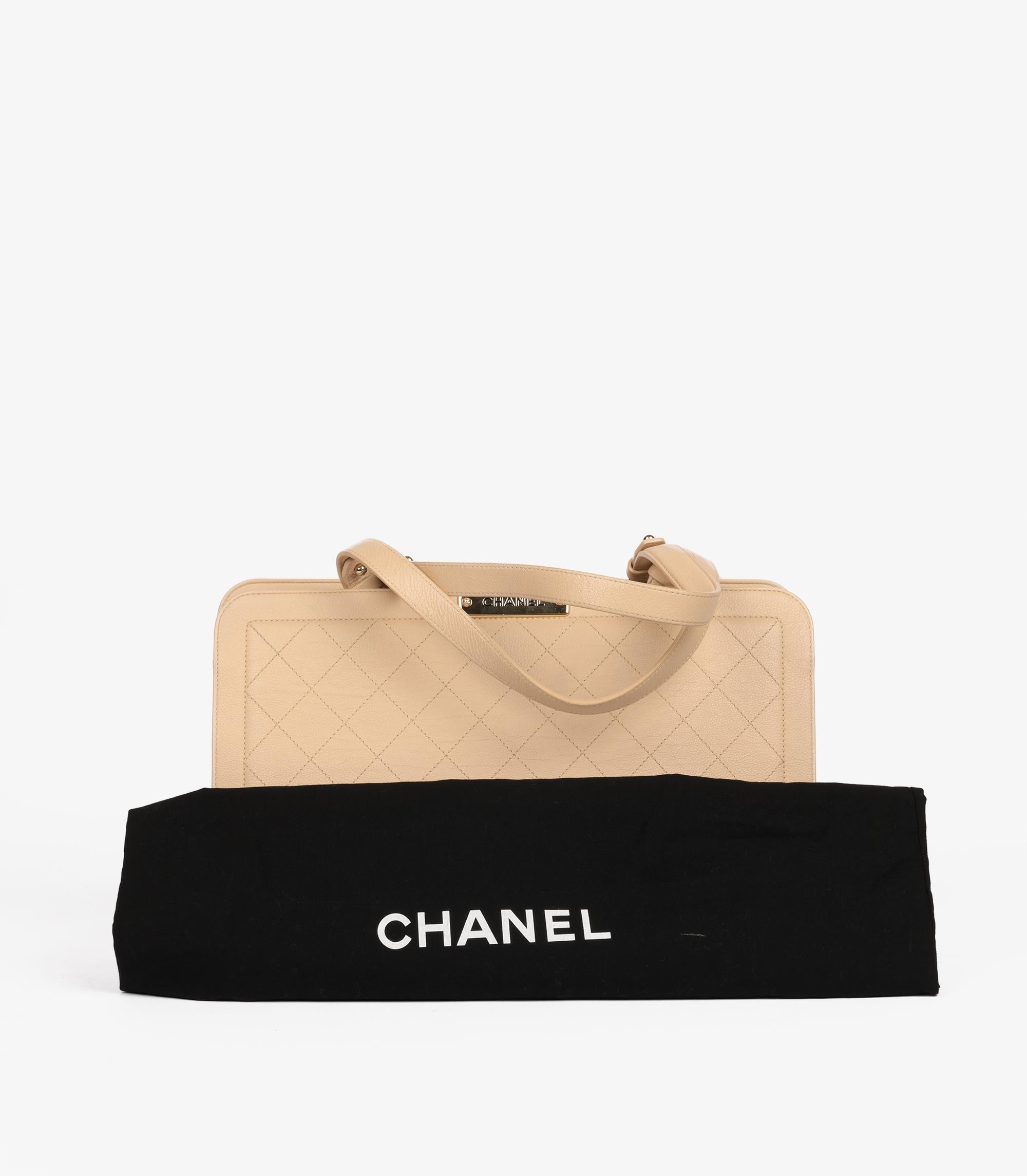 Chanel Beige Quilted Grained Calfskin Leather Large Label Click Tote For Sale 6