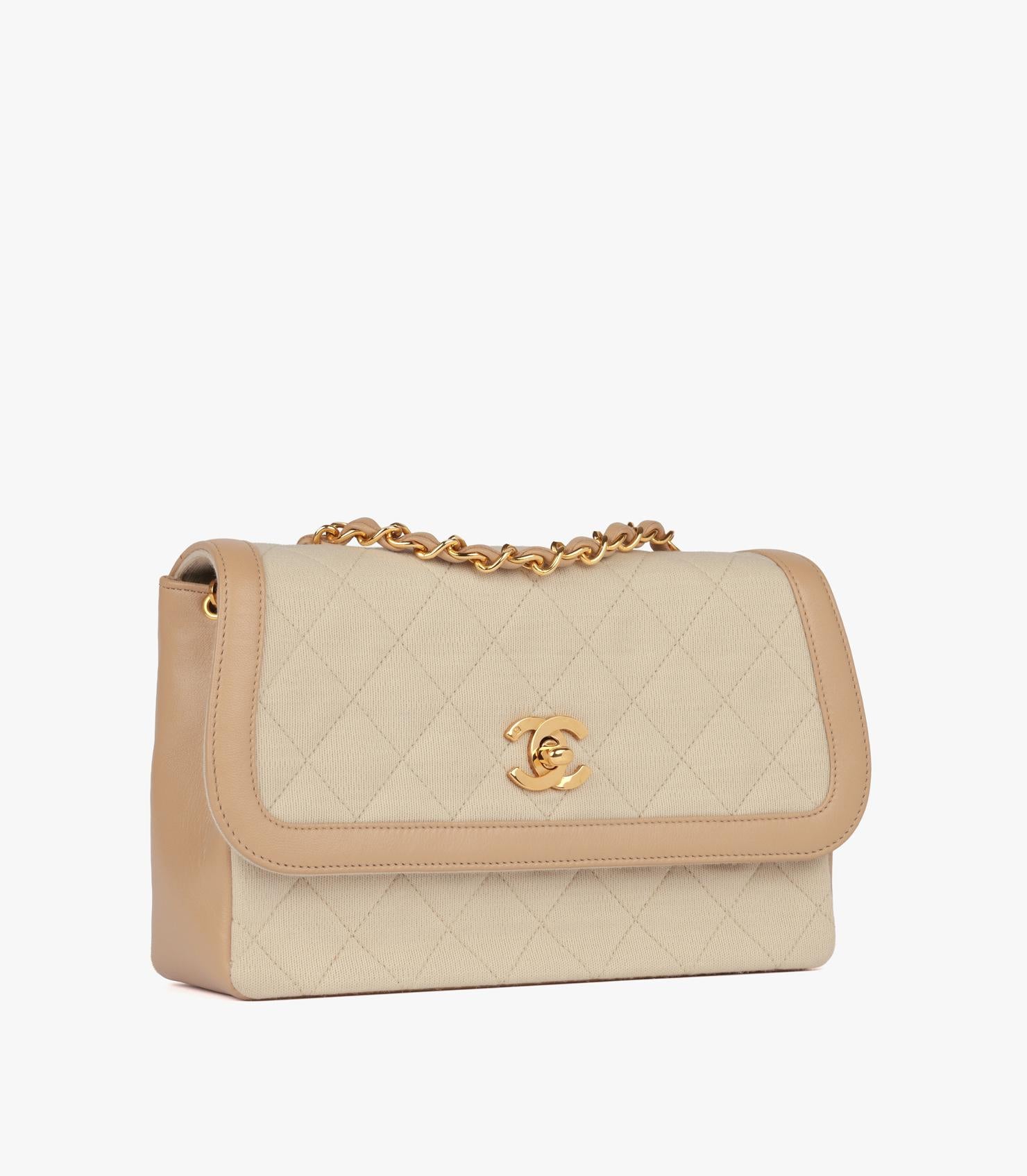 Chanel Beige Quilted Jersey Fabric & Lambskin Leather Small Classic Single Flap Bon état - En vente à Bishop's Stortford, Hertfordshire