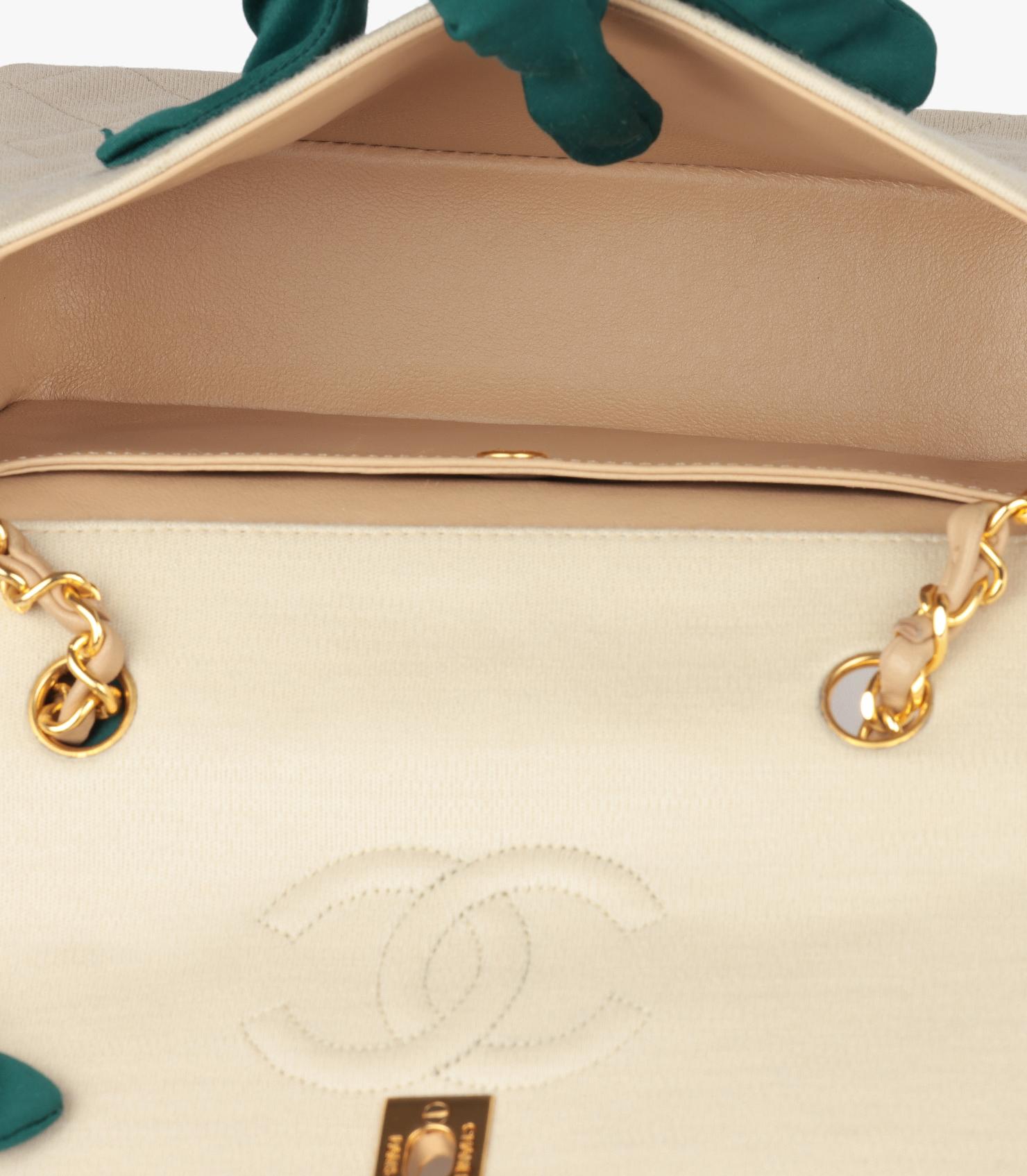 Chanel Beige Quilted Jersey Fabric & Lambskin Leather Small Classic Single Flap en vente 5