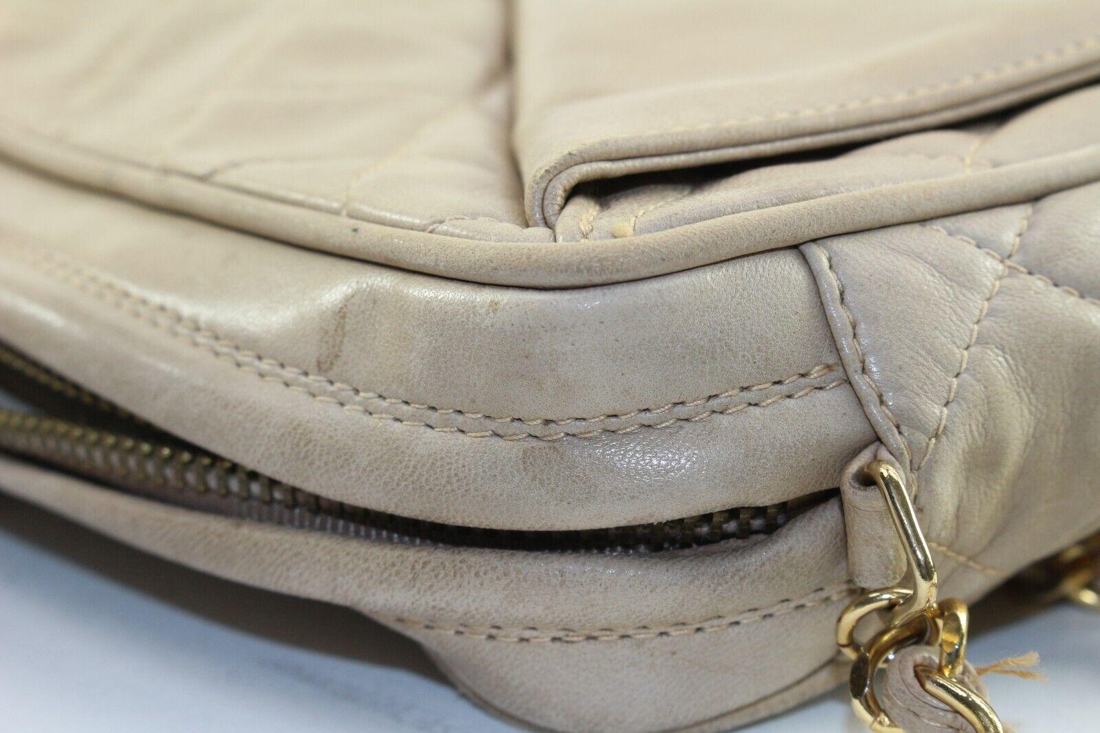 Marron Chanel sac pour appareil photo CC en cuir d'agneau matelassé beige à rabat diagonale plaqué or 6CK1220K