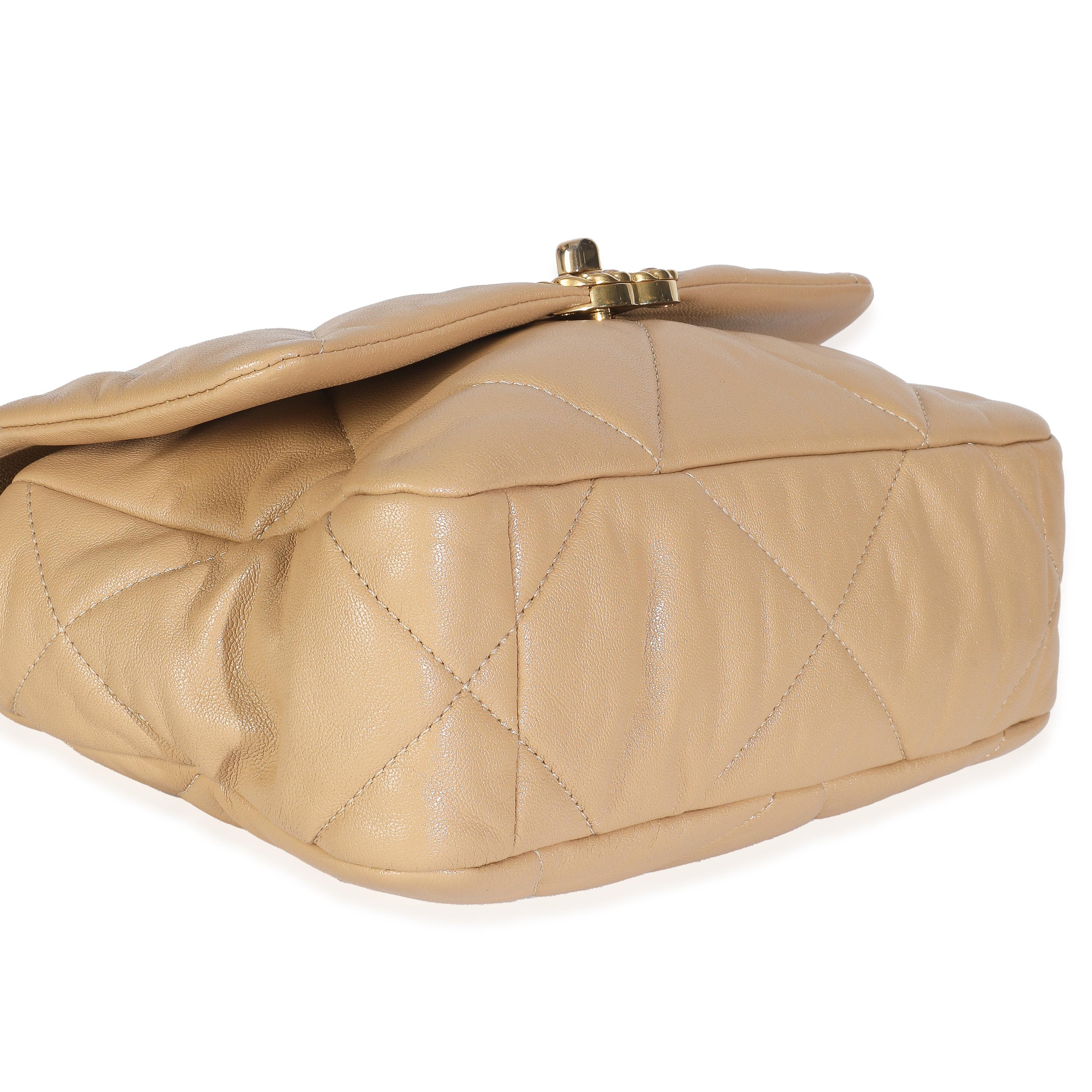 Chanel Beige Gestepptes Lammfell Chanel 19 Klappe Tasche 1
