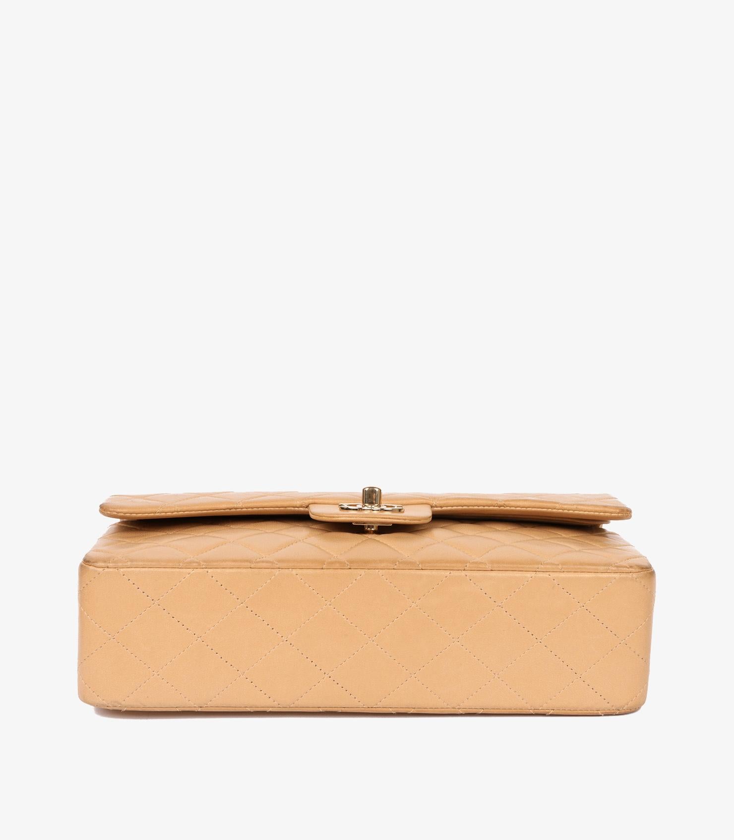 Chanel Bolso Doble Solapa Clásico Vintage Beige Piel de Cordero Acolchada en venta 1