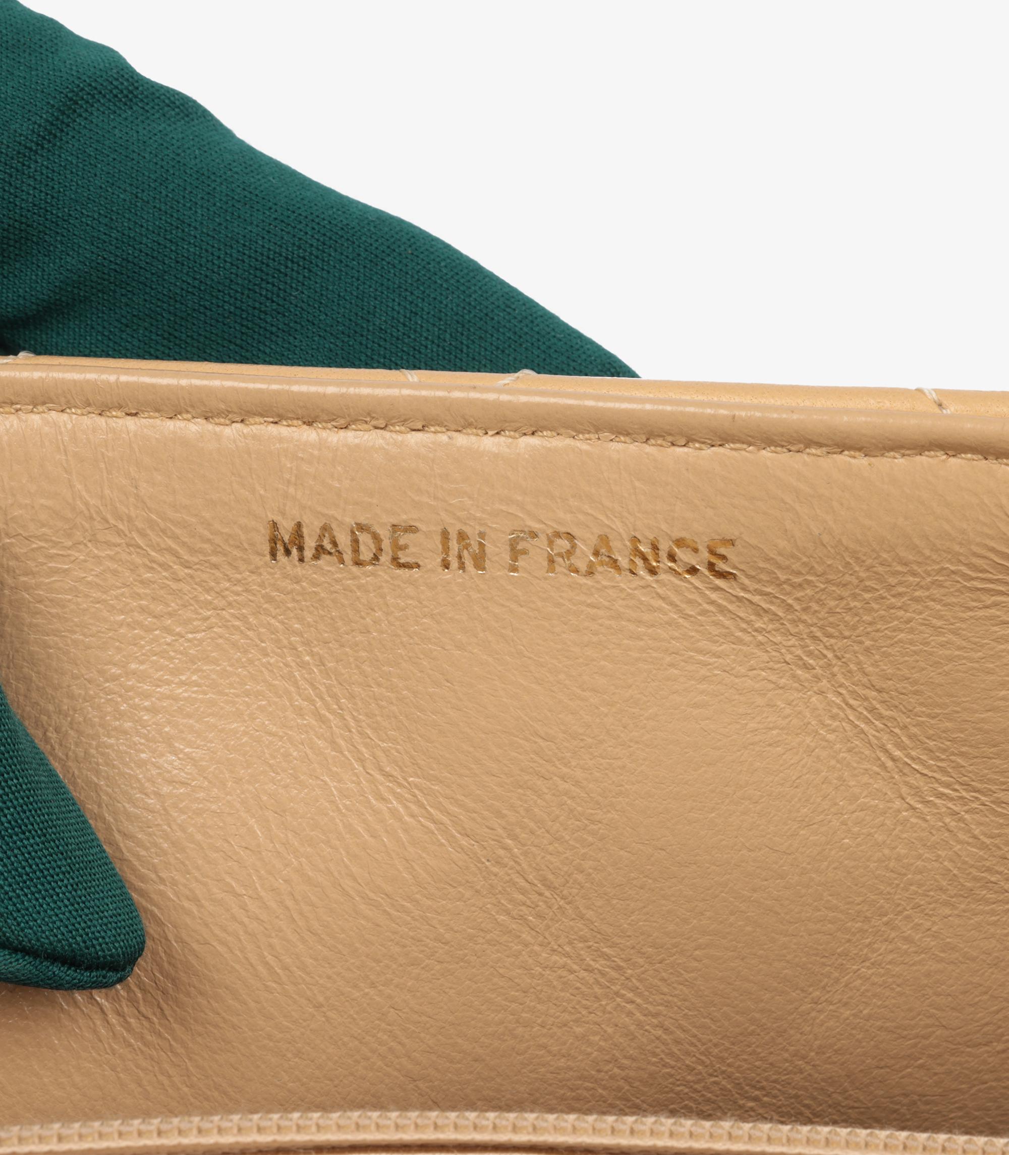 Chanel Beige Quilted Lambskin Leather Vintage Square Mini Flap Bag For Sale 4