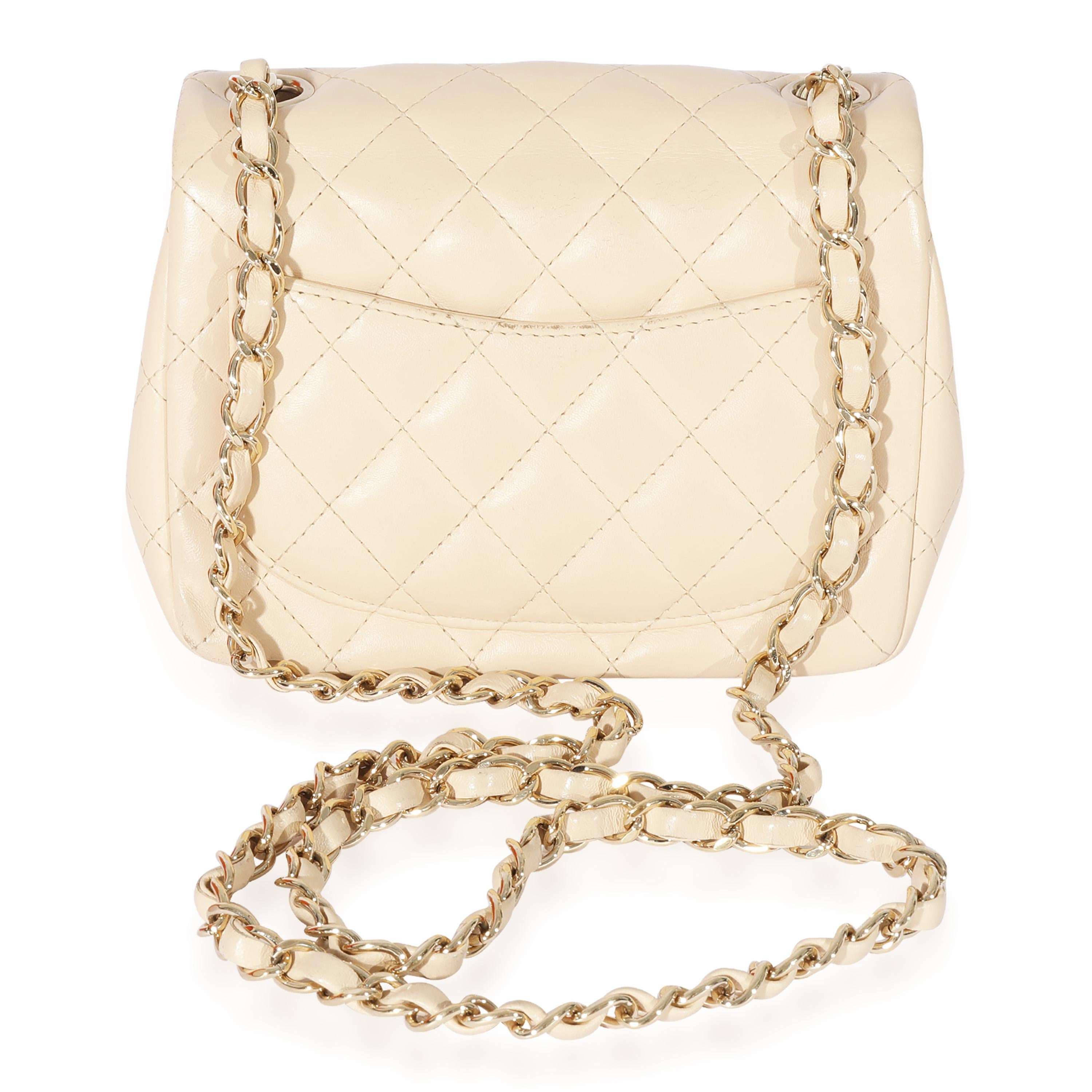 Chanel Beige Gestepptes Lammfell Mini Square Classic Flap Bag im Zustand „Hervorragend“ im Angebot in New York, NY