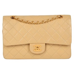 Chanel - Sac à double rabat classique, moyen modèle, vintage, en cuir d'agneau matelassé beige