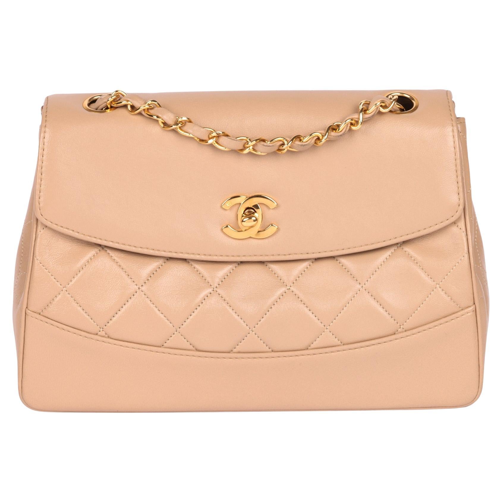 CHANEL Beige Quilted Lambskin Vintage Medium Classic Single Flap
