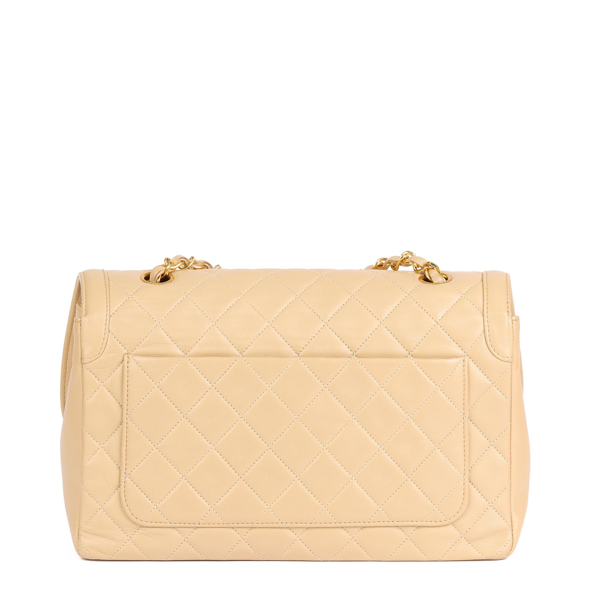 CHANEL Beige Quilted Lambskin Vintage Medium Classic Single Flap Bag with Wallet In Excellent Condition In Bishop's Stortford, Hertfordshire