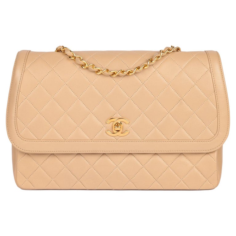 CHANEL Beige Quilted Lambskin Vintage Medium Classic Single Flap Bag with  Wallet For Sale at 1stDibs