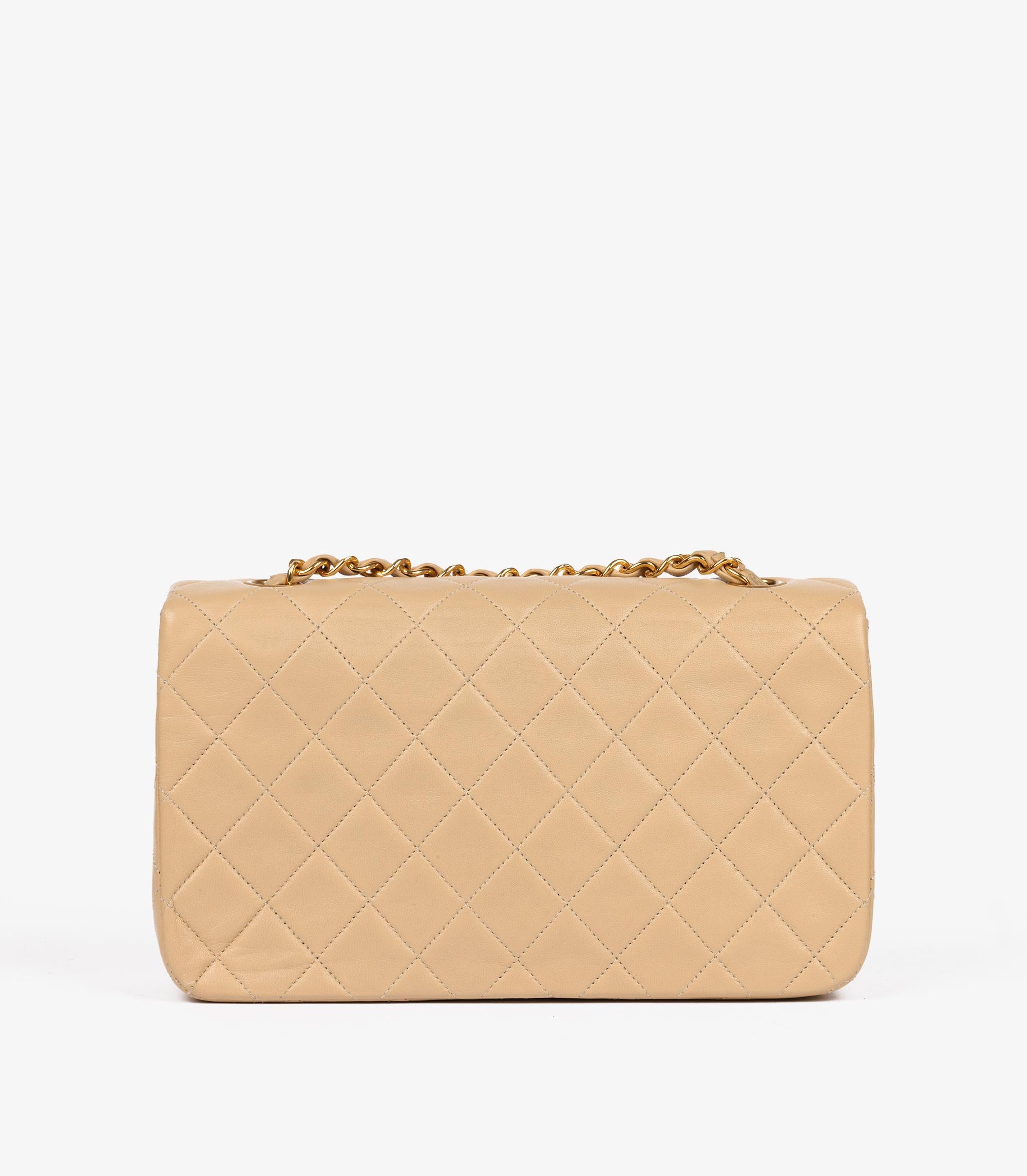 Women's or Men's Chanel Beige Quilted Lambskin Vintage Small Classic Single Full Flap Bag For Sale