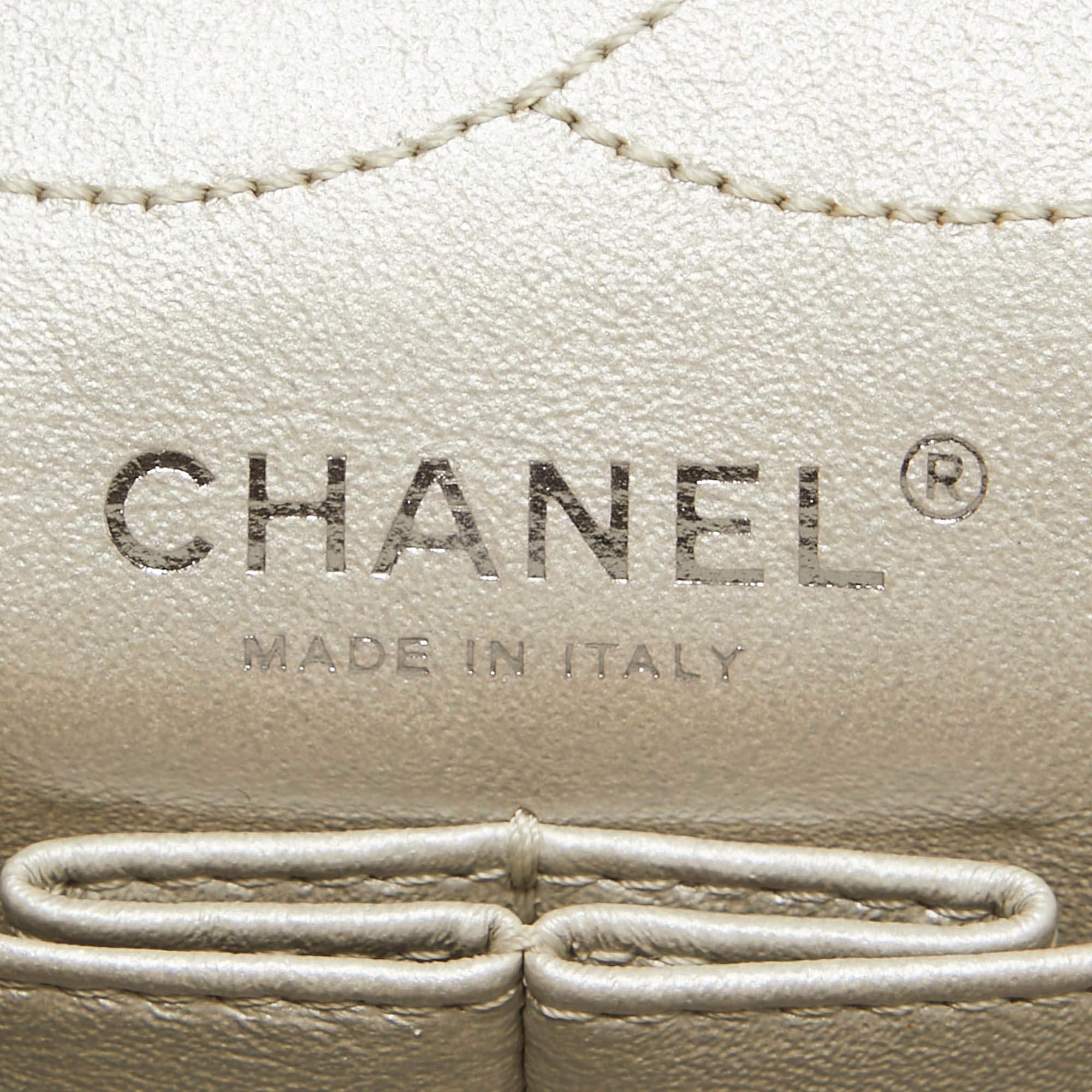 Chanel Beige Quilted Leather 226 Classic Reissue 2.55 Flap Bag 4