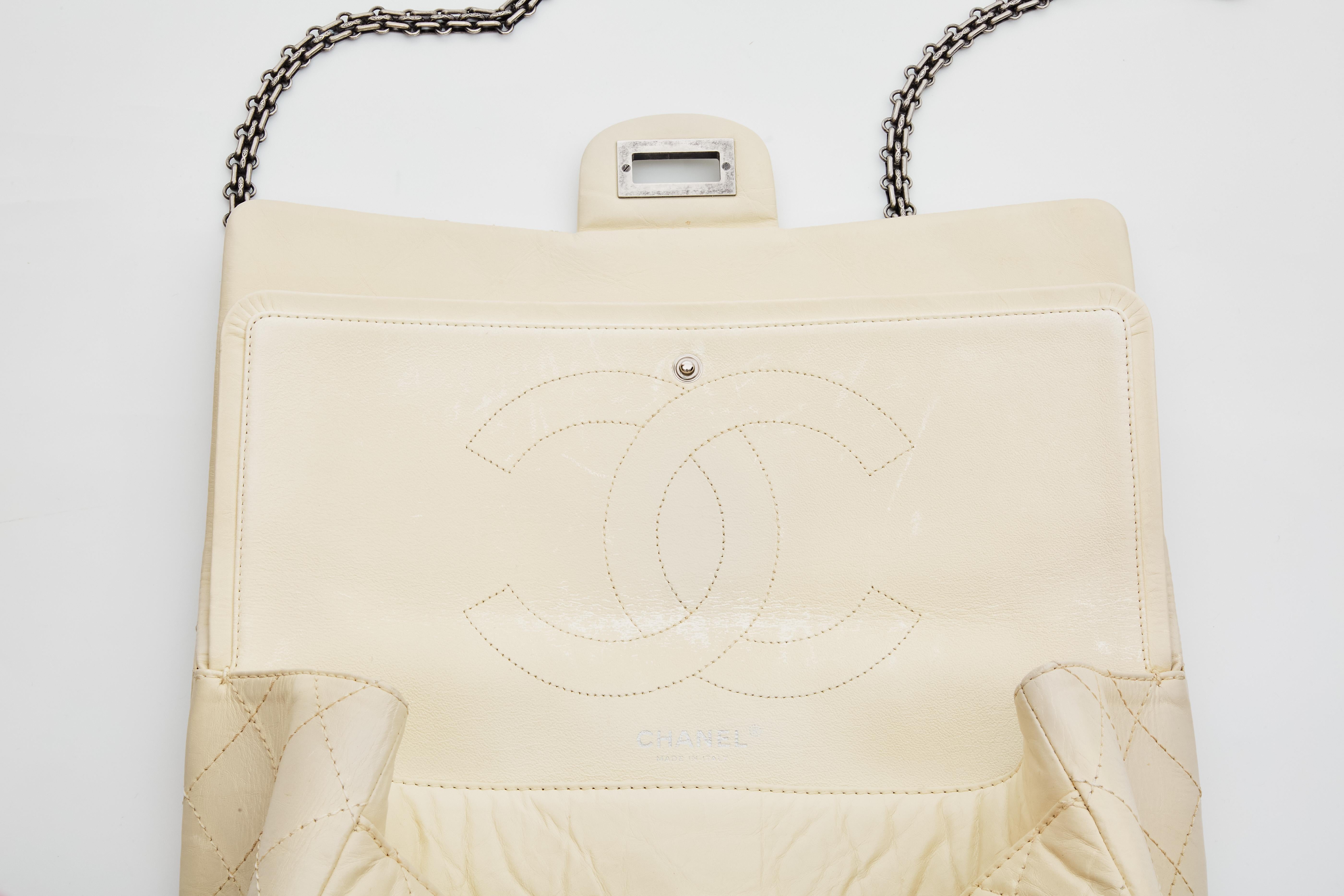 Chanel Beige Quilted Leather 2.55 Reissue Classic 226 Flap Bag (Circa 2008) 5