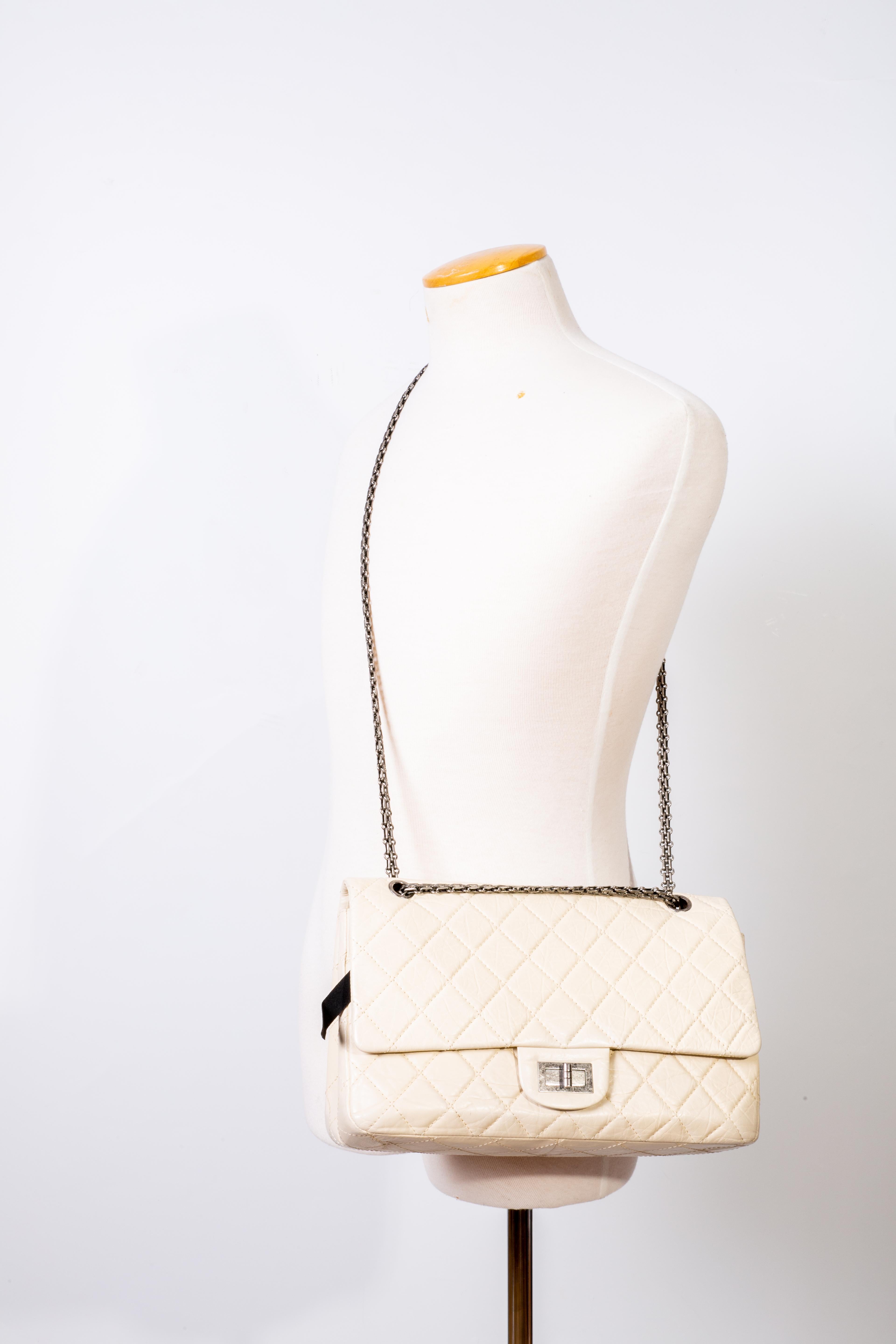 Chanel Beige Quilted Leather 2.55 Reissue Classic 226 Flap Bag (Circa 2008) 6