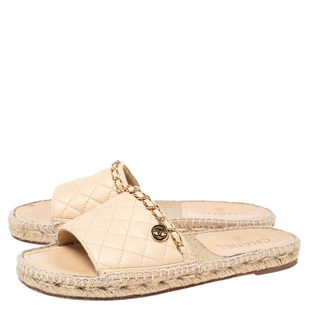 Chanel Beige Quilted Leather CC Chain Flat Espadrille Slides Size 38