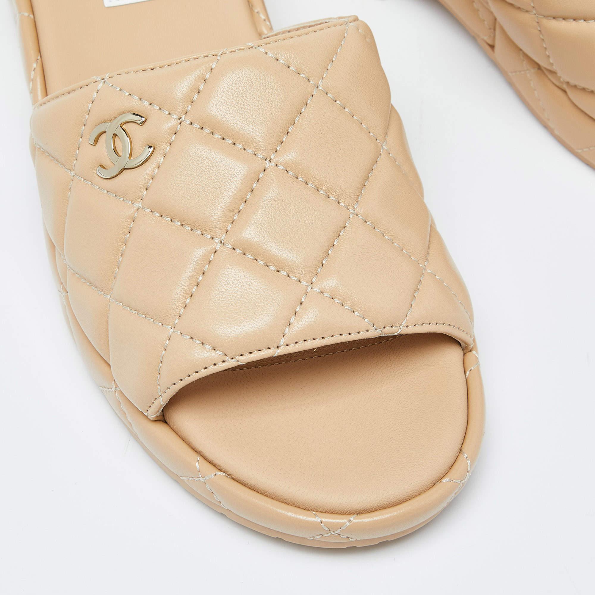 Chanel Beige Quilted Leather CC Platform Slide Sandals Size 38 2