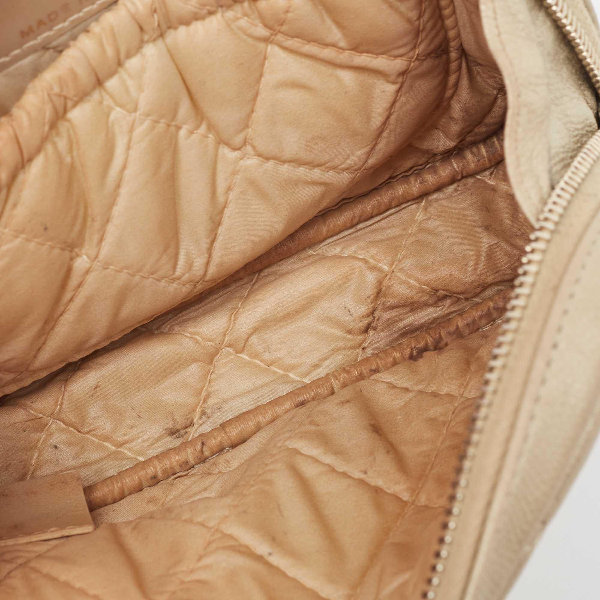 Uncompromising in quality and design, this Chanel bag is a must-have in any wardrobe. With its durable construction and luxurious finish, it's the perfect accessory for any occasion.